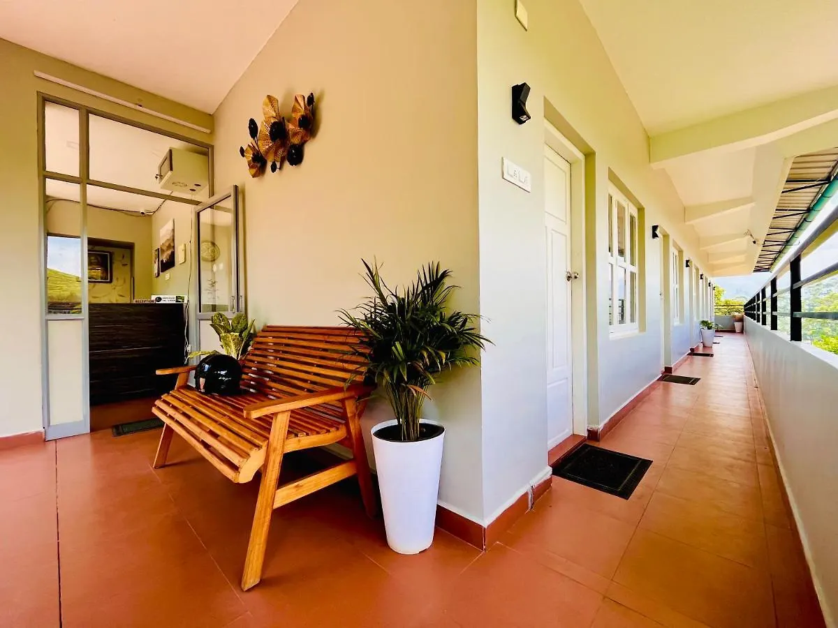 מונאר Tea Plantation Resort 0*,
